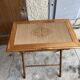 Table en bois style bambou et paille tressée