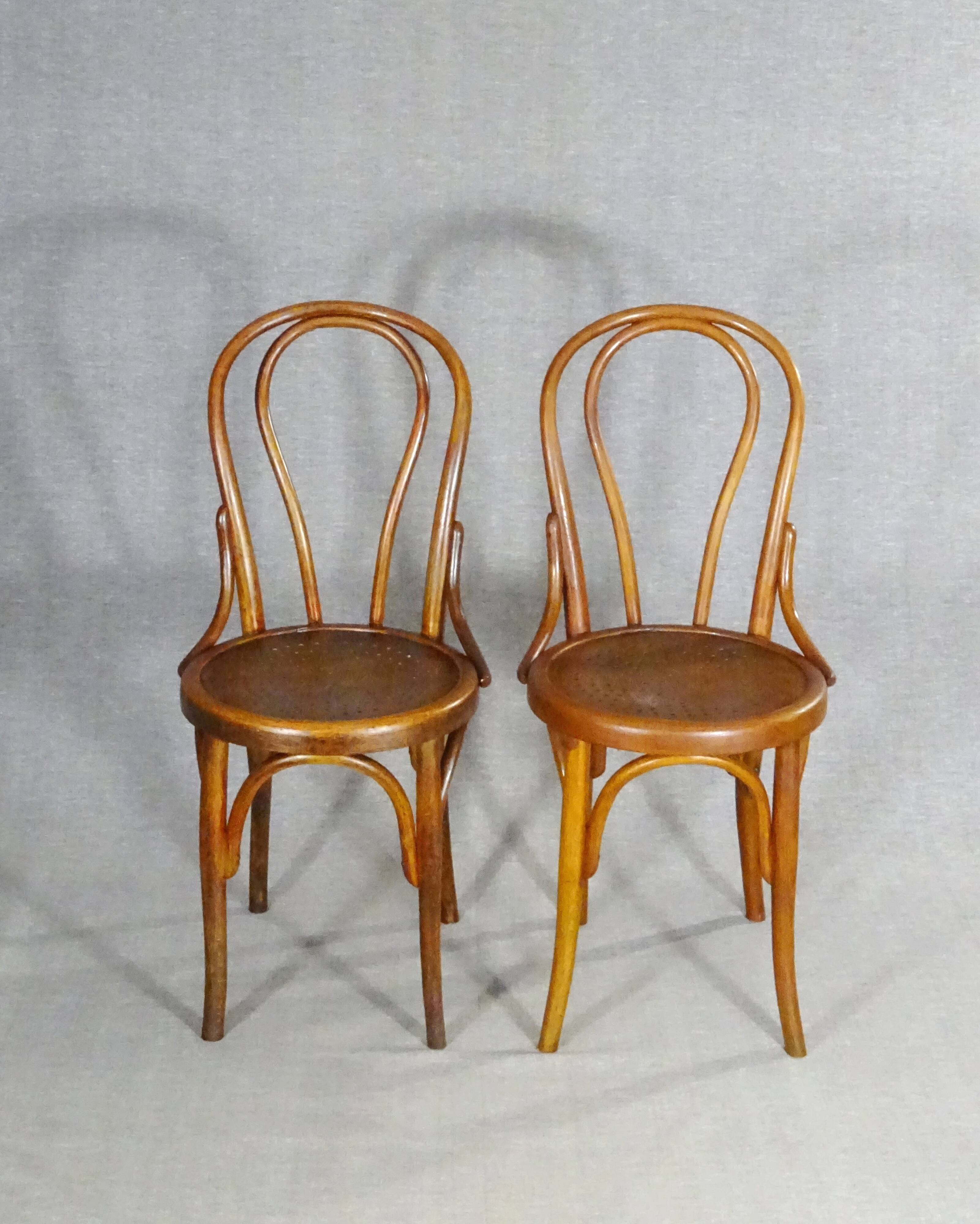 2 Fischel bistro chairs N°18 1/2, circa 1910, wooden seat.