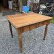Bureau ancien en pitchpin