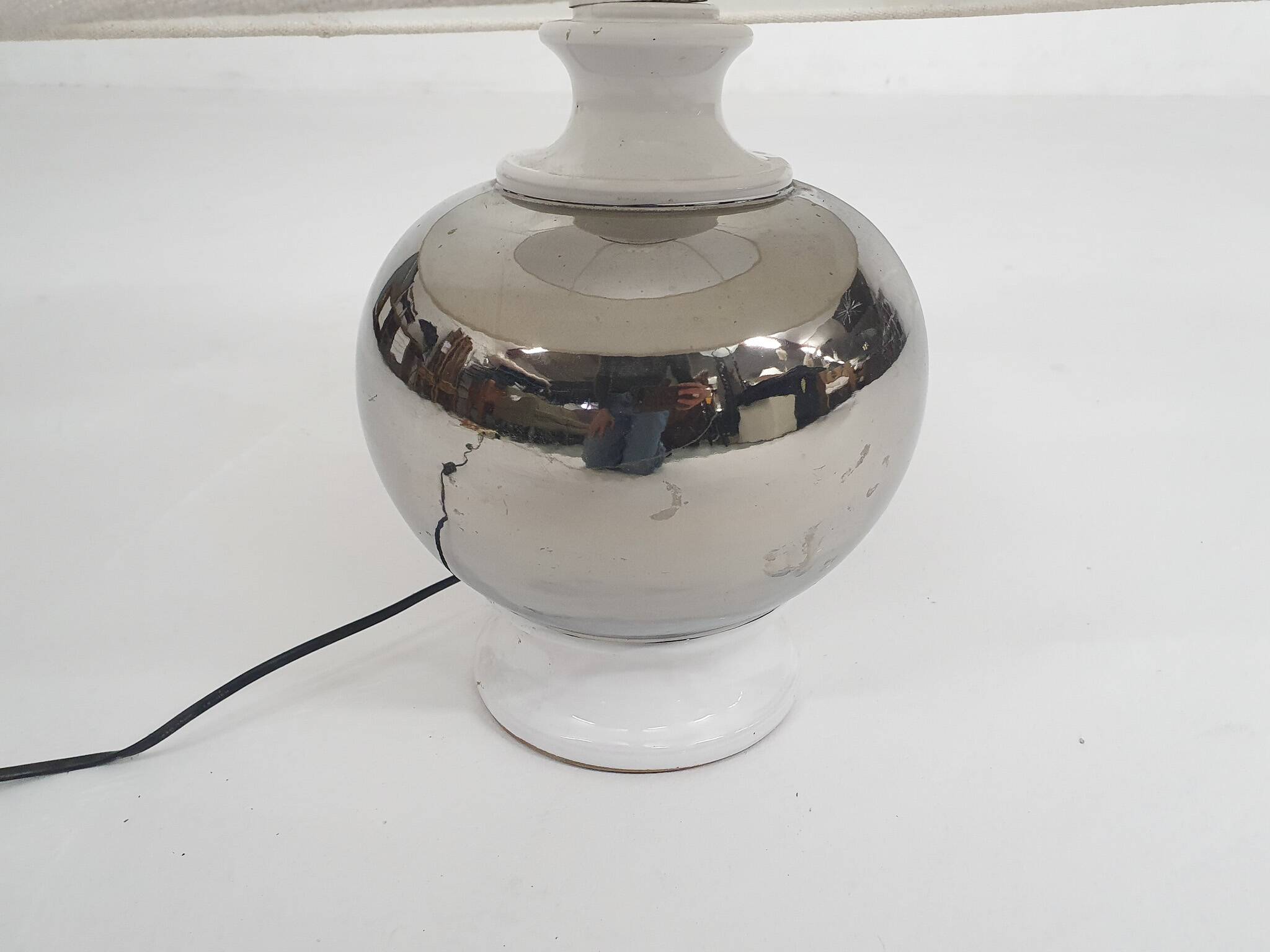 White and silver ceramic table light attrb. to Bitossi, Italy 1970's