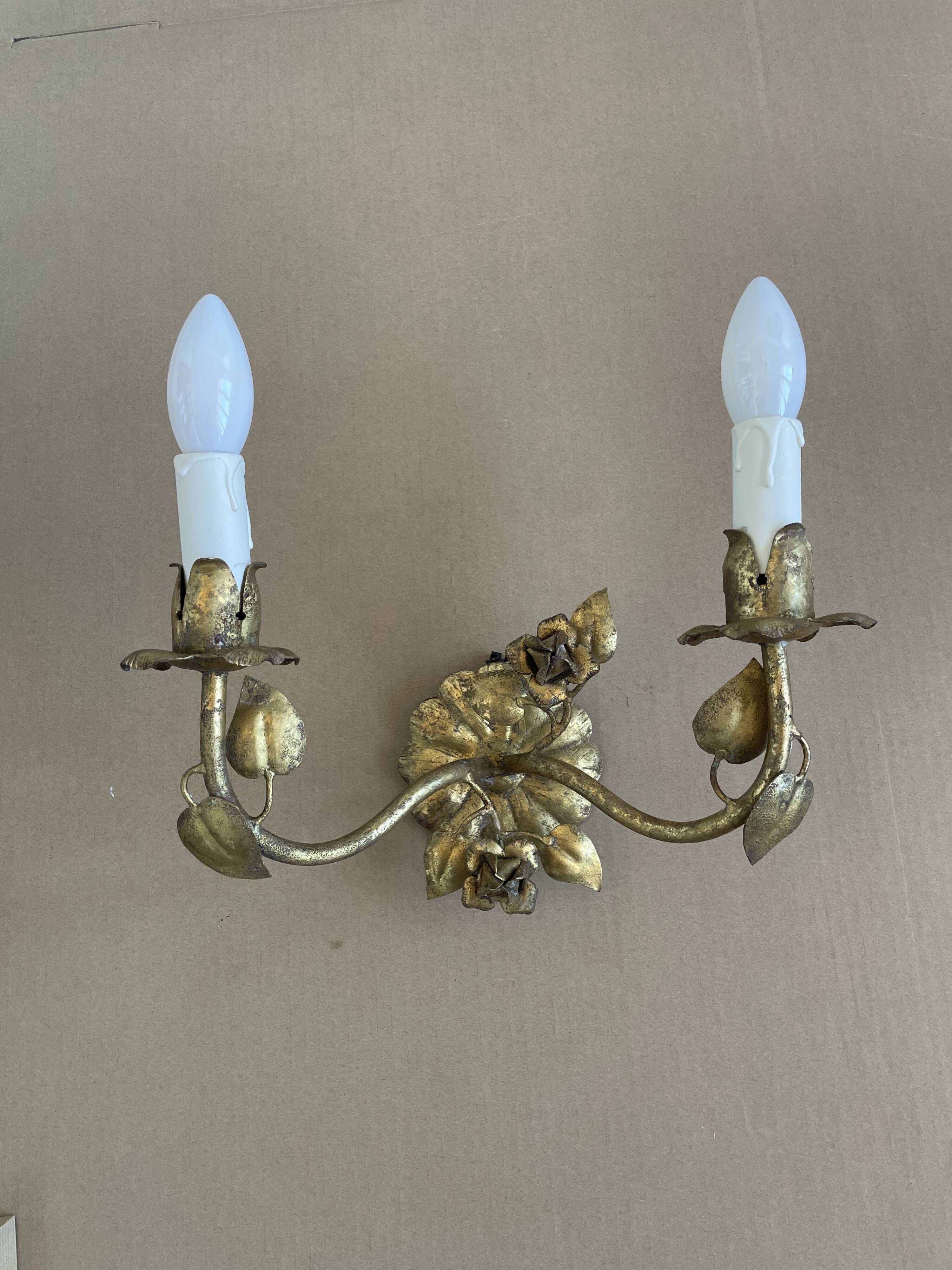 Applique en métal doré ancienne