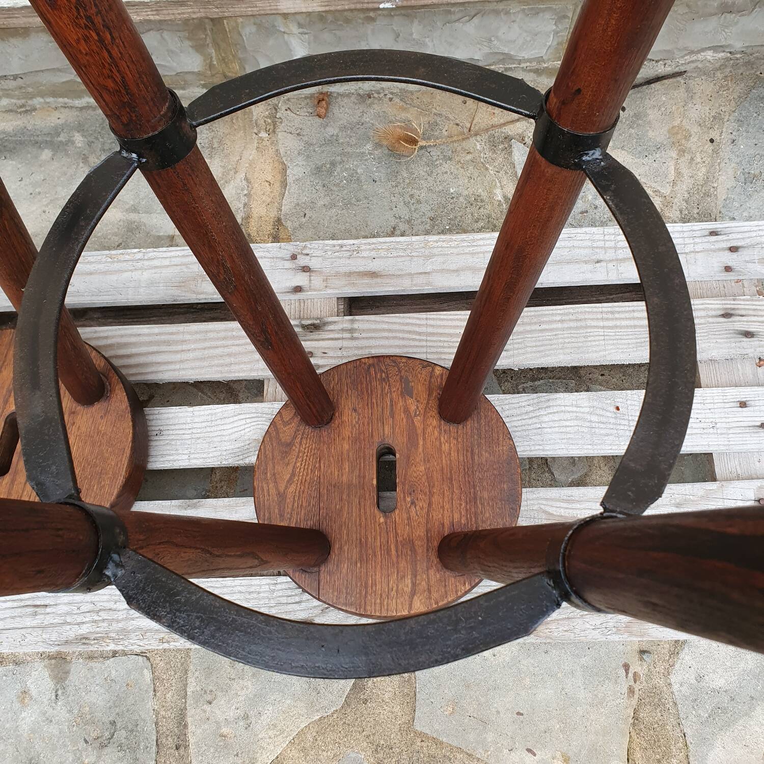 2 Solid wood bar stools