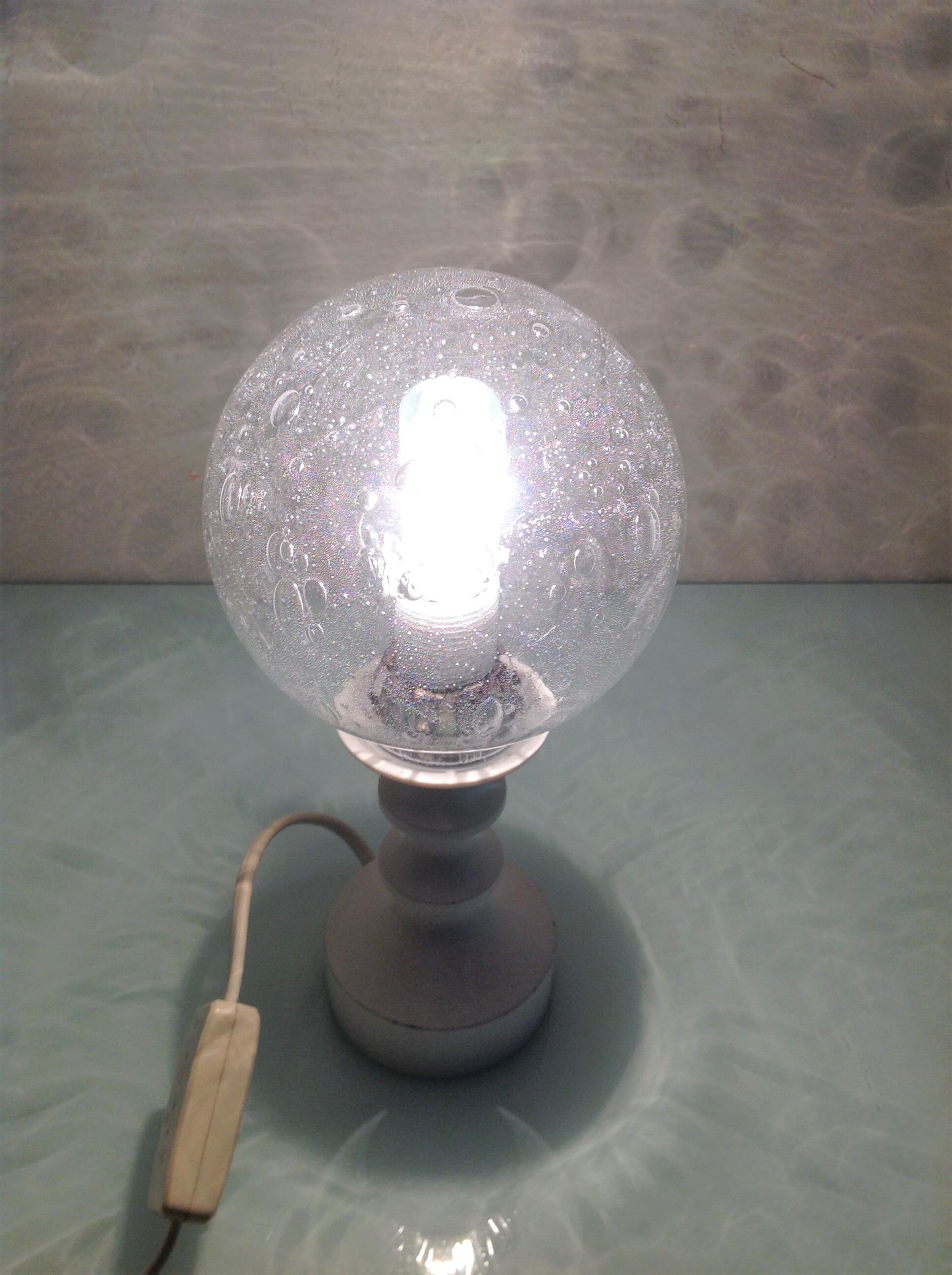 Glass globe bedside lamp/ vintage 60s-70s