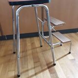 Walking walking sitting in formica