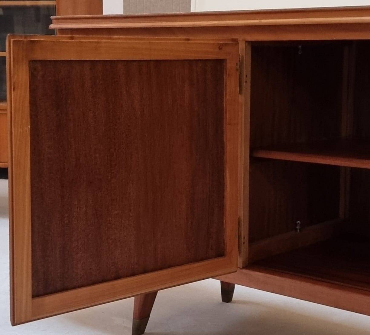 Buffet du milieu du siècle