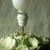 Lampe de salon a poser en ceramique bouquet de fleurs