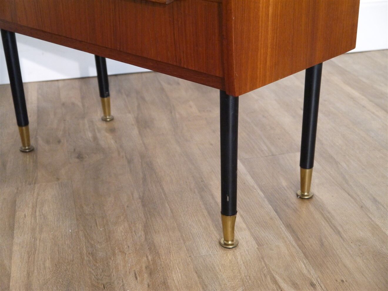 Danish teak chest of drawersy 1960