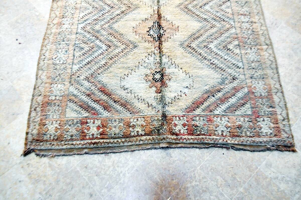 Tapis berbère Zemmour vintage