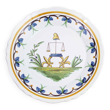 Assiette décorative Révolution en faïence de Nevers