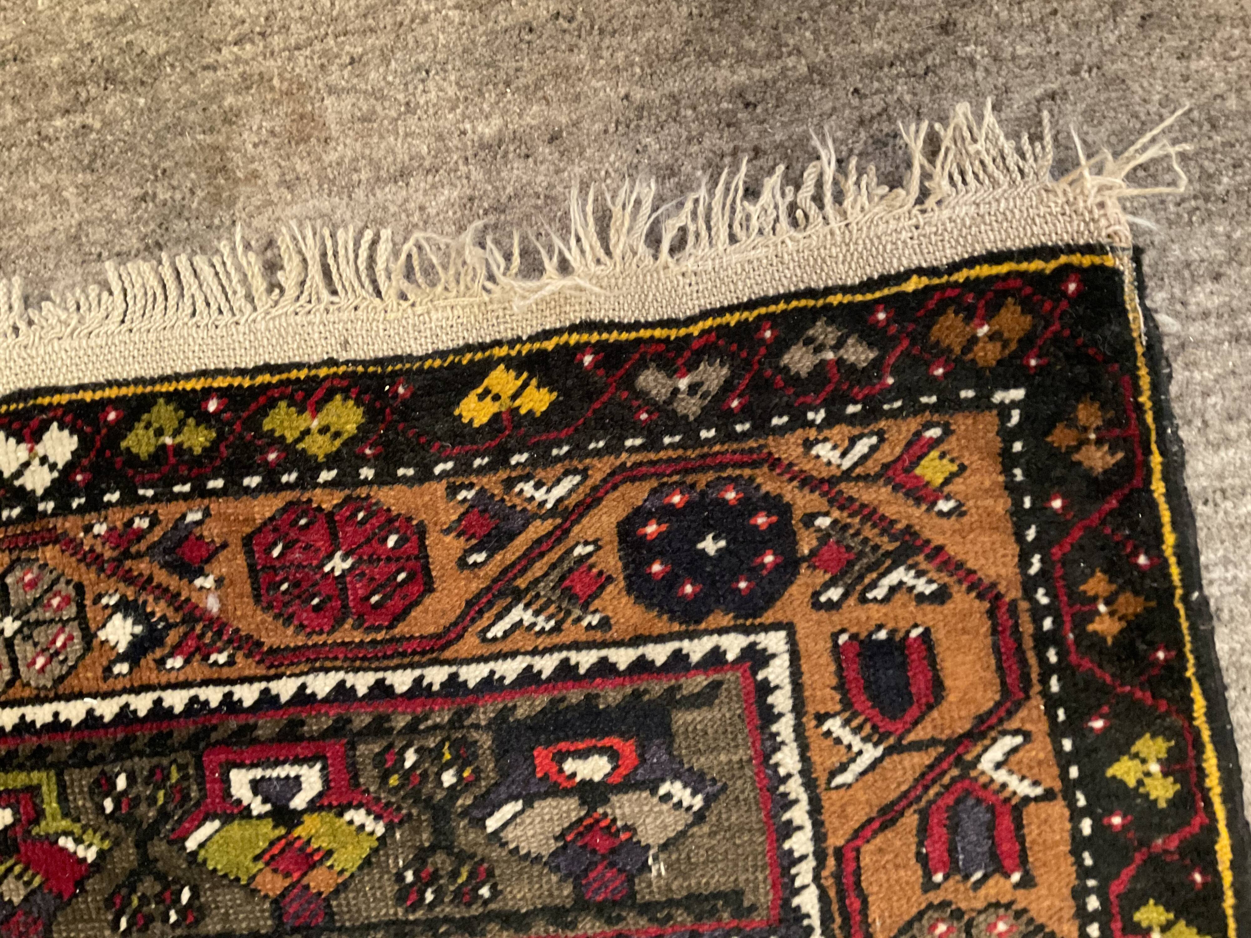 Vintage oriental wool rug 110x205cm