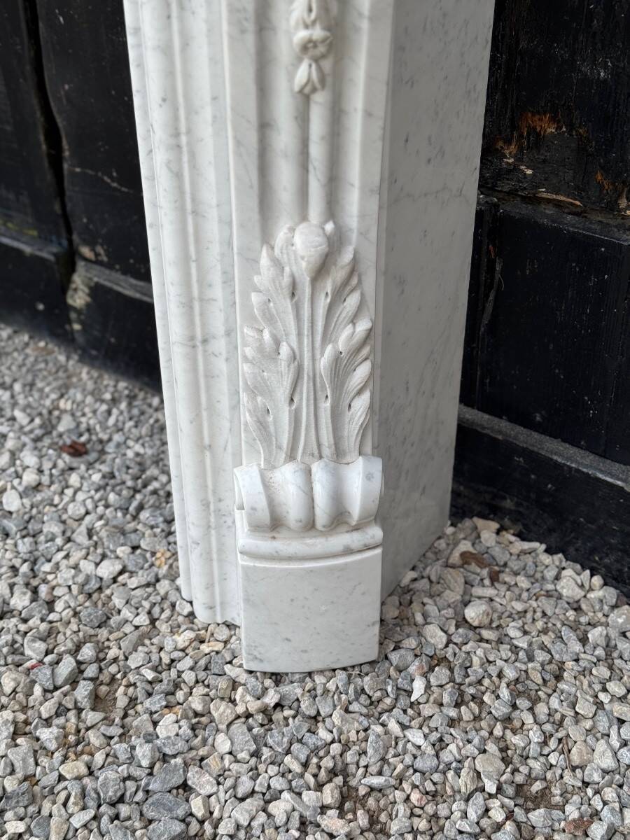Louis XV Style Fireplace in Carrara Marble, Circa 1980
