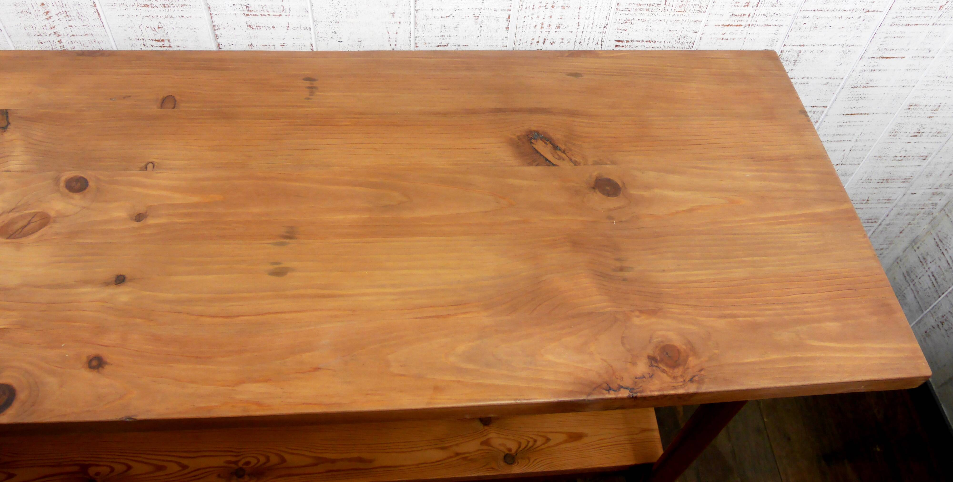 Iron and wood table, professional furniture