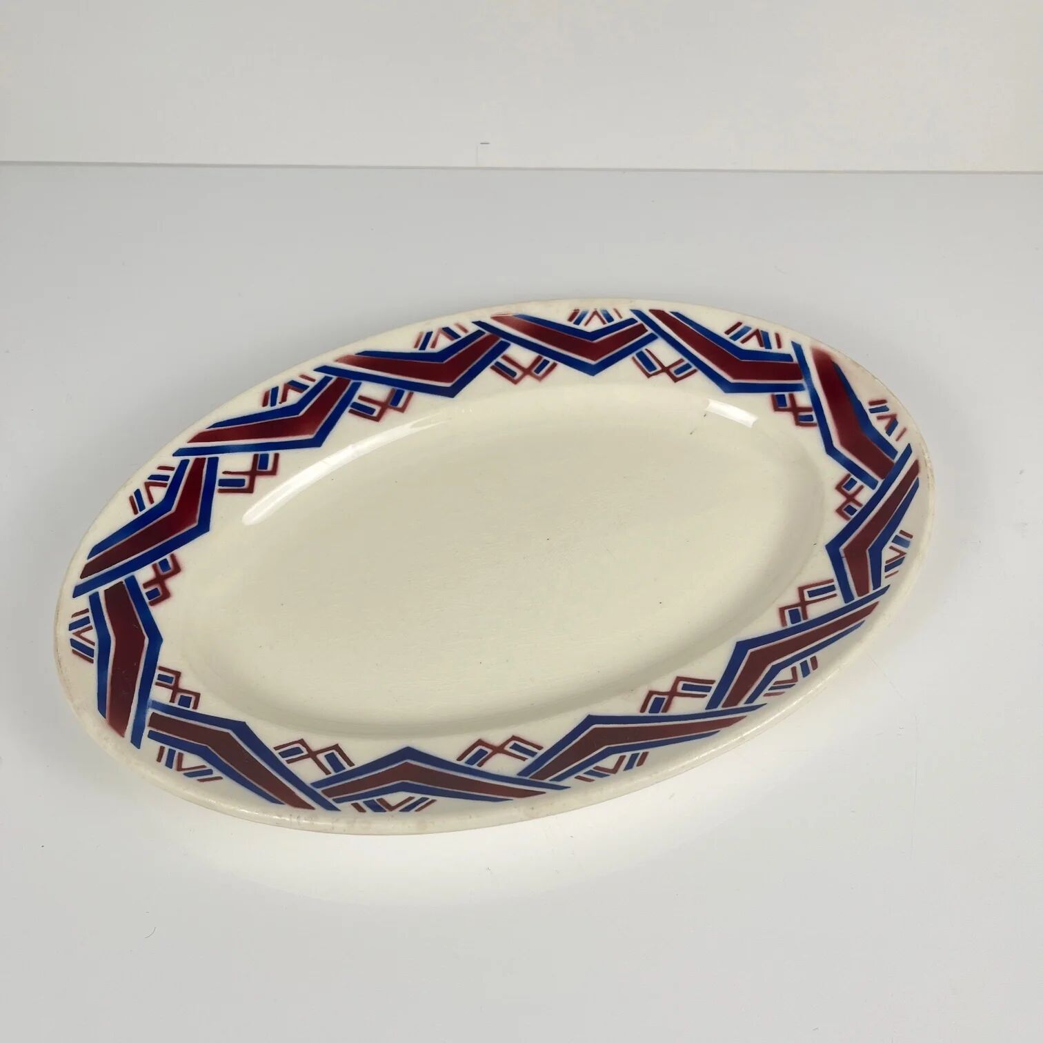 Antique oval plate "Babylon", Badonviller, 1900