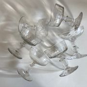 Set of 6 glasses of champagne 19th with flat sides and scales