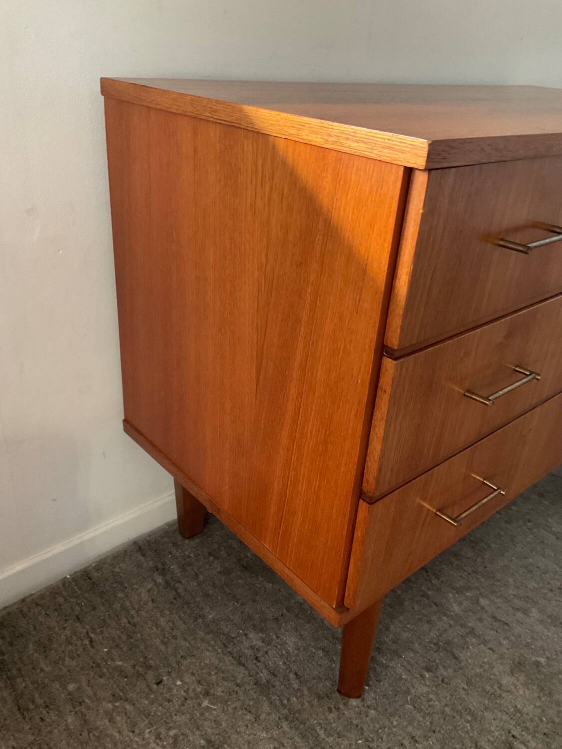 Commode scandinave en teck années 60-70