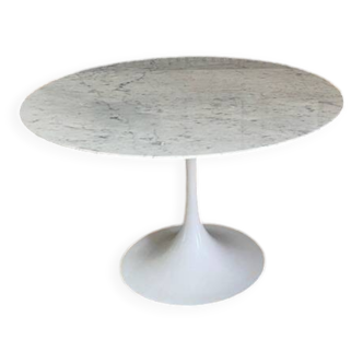 Table ronde en marbre de carrare arabescato