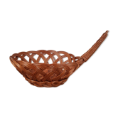 Rattan basket with handle -vintage
