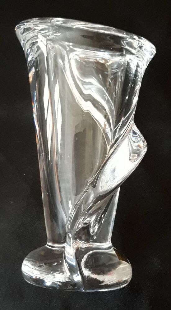 Vase of the crystal factory of Vannes le Châtel - " Verticalized cornucopia " - 70s