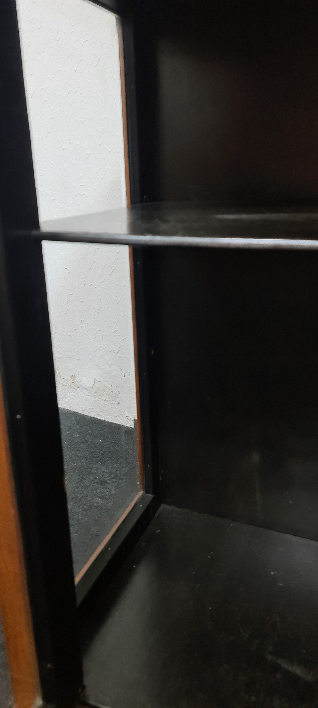 Vitrine de chêne millésimé