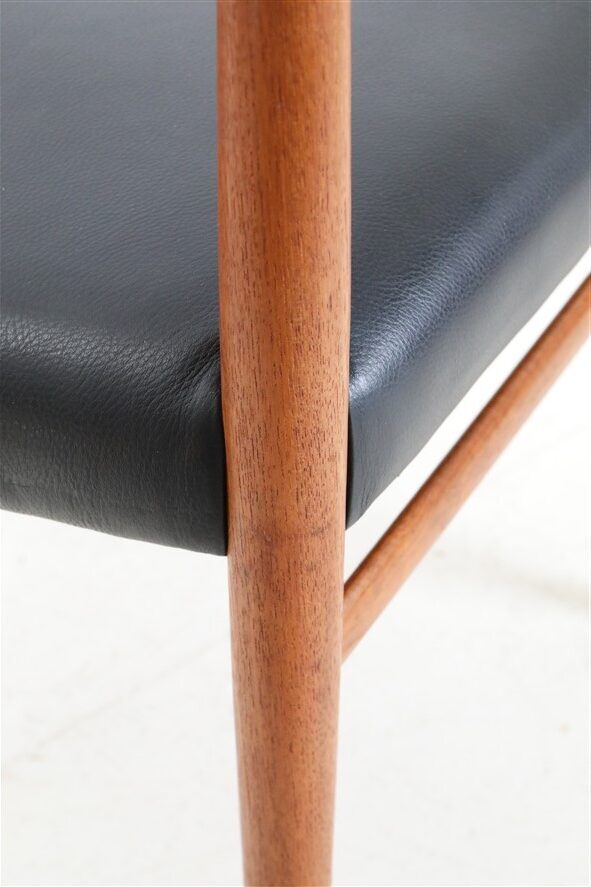 High-quality “418” chair by Arne Vodder for Sibast / teak / genuine leather / Mid-Century Danish Modern design / 1960s