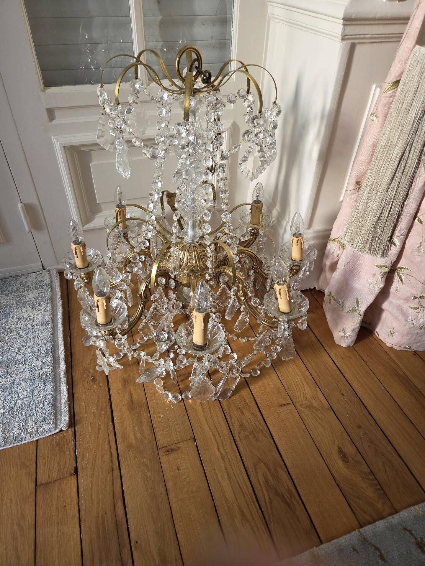 Chandeliers