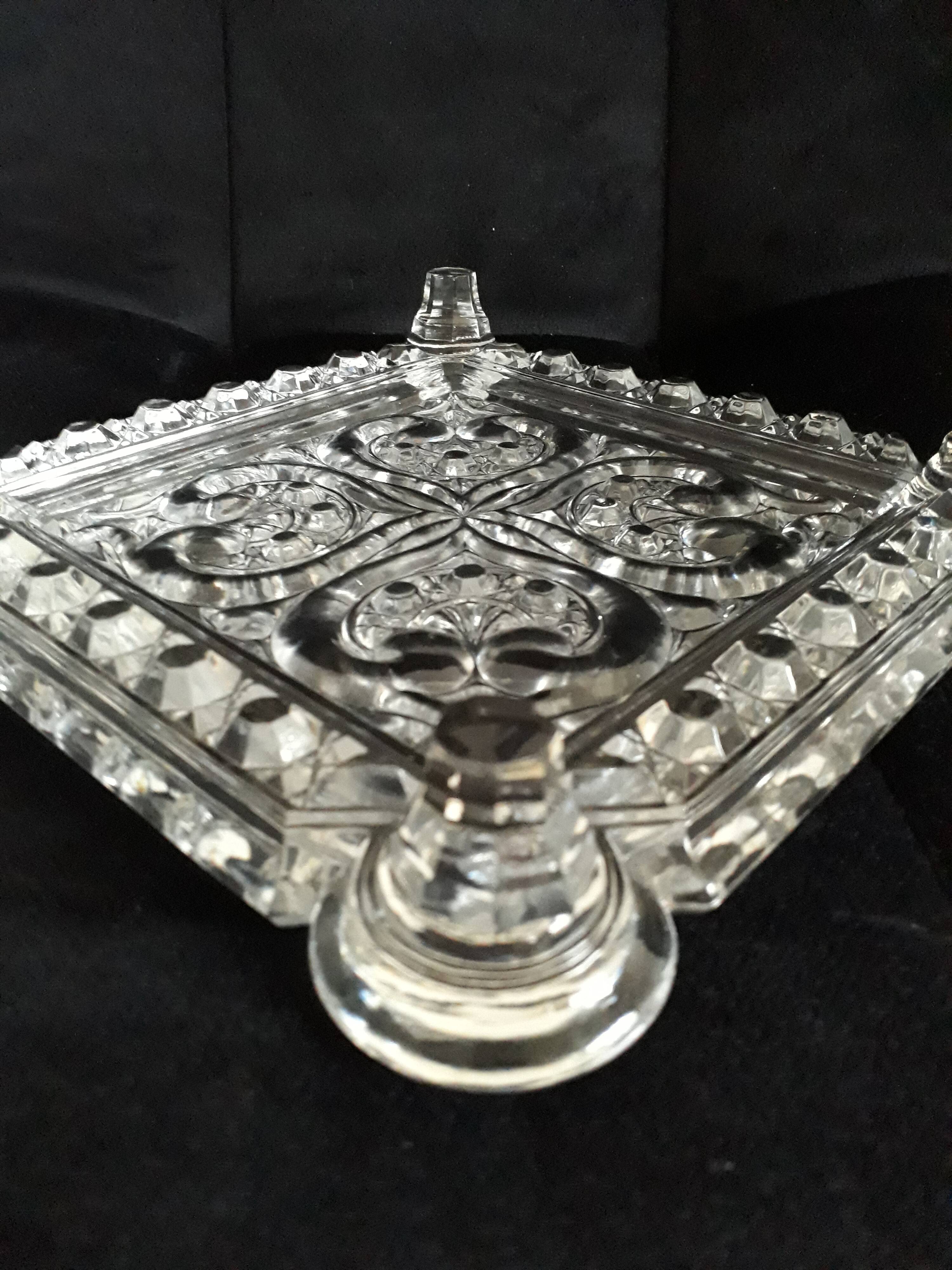 Baccarat trivet