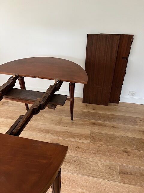 Half-moon table in mahogany from Honduras Louis XVI style