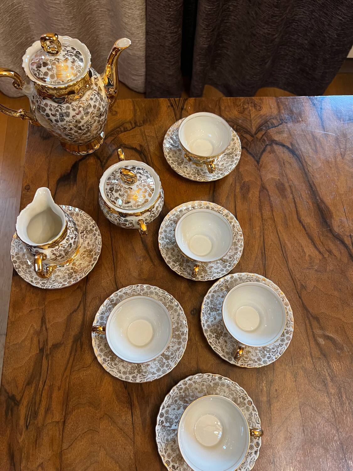 Porcelain coffee service