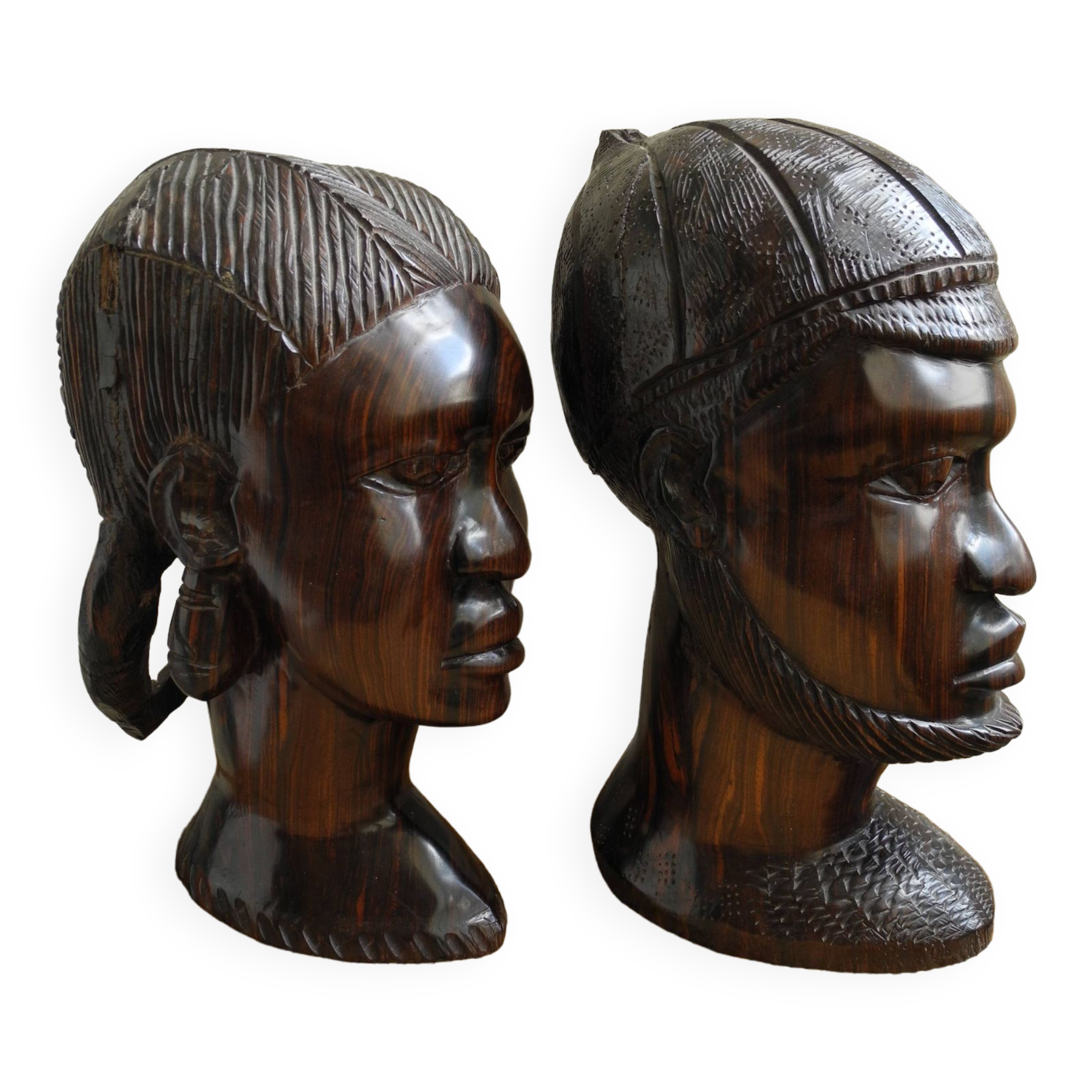 Pair of African sculptures from the 50s