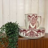 Toilet pitcher and basin