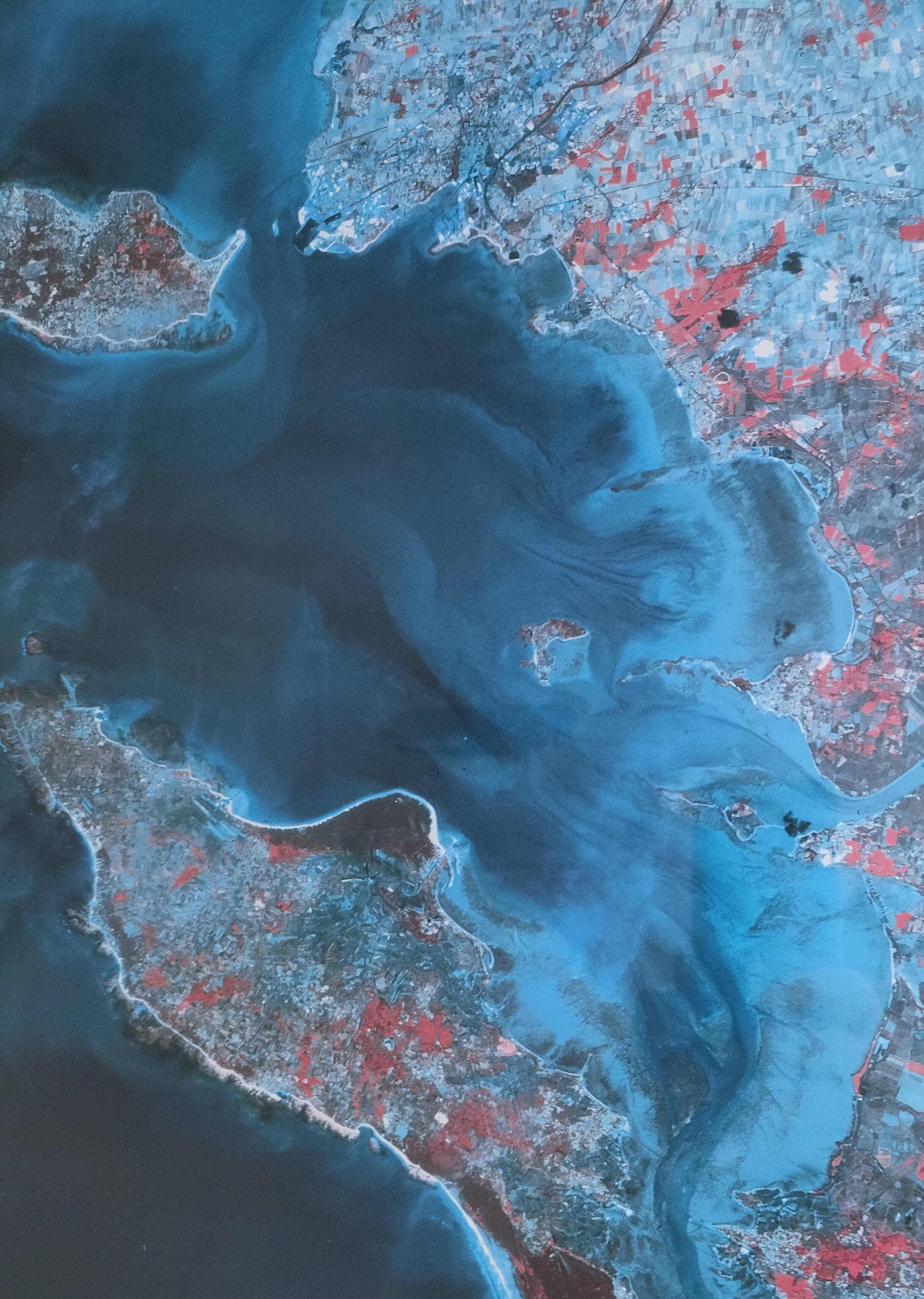 affiche île de ré, marennes d'oléron, la rochelle satellite cnes