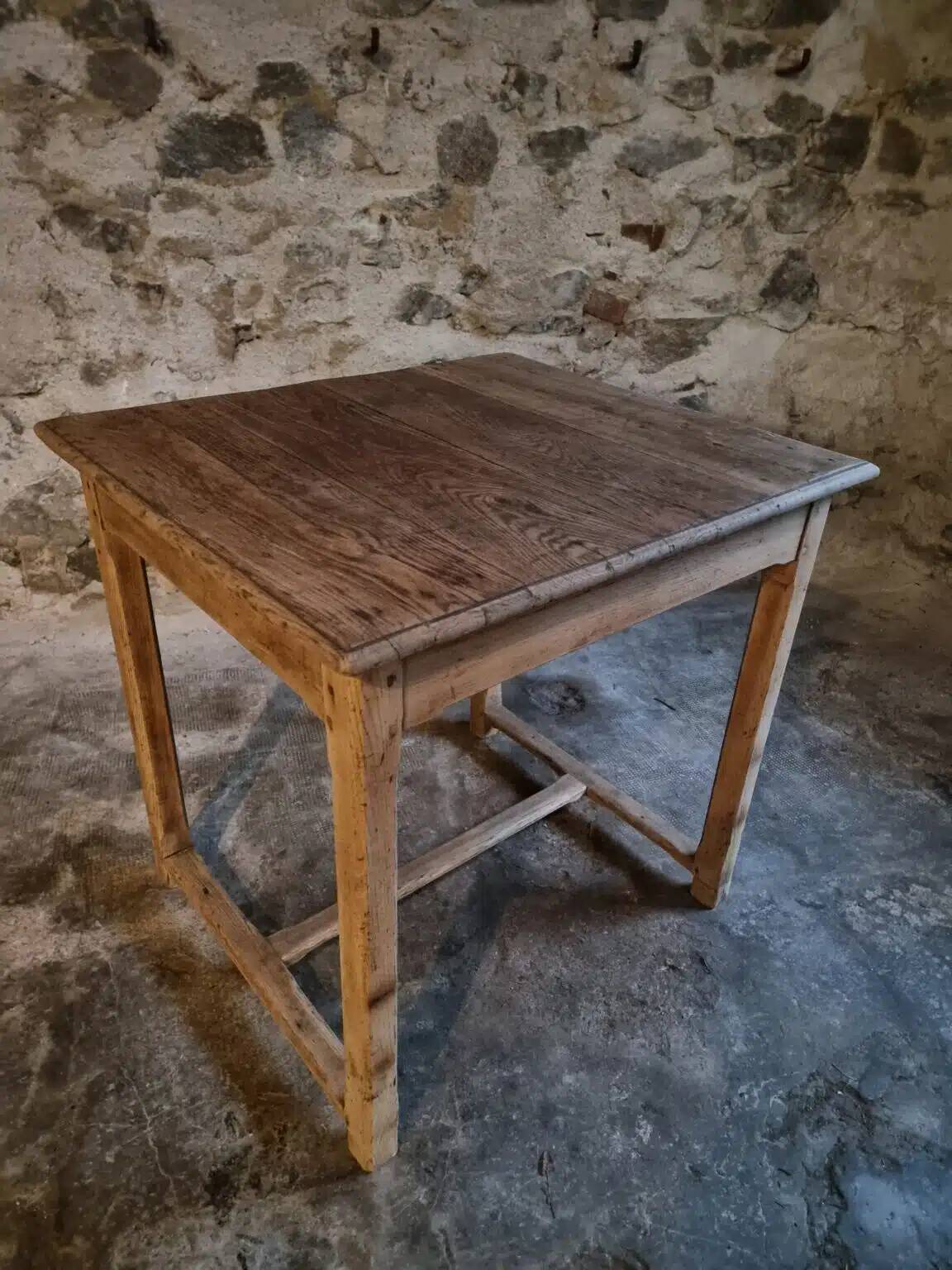 Table de ferme française ancienne en chêne avec tiroir latéral