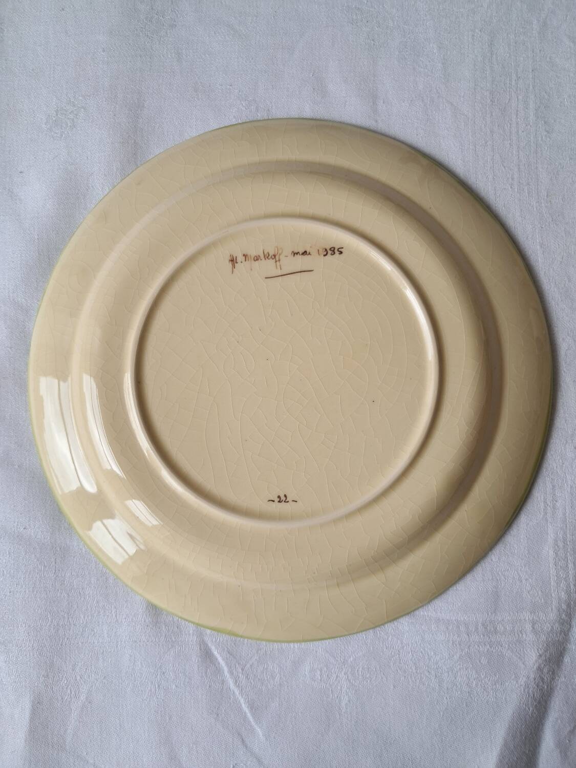6 dinner plates with Moustiers de Longchamp decor. 1985