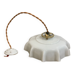 Suspension opaline