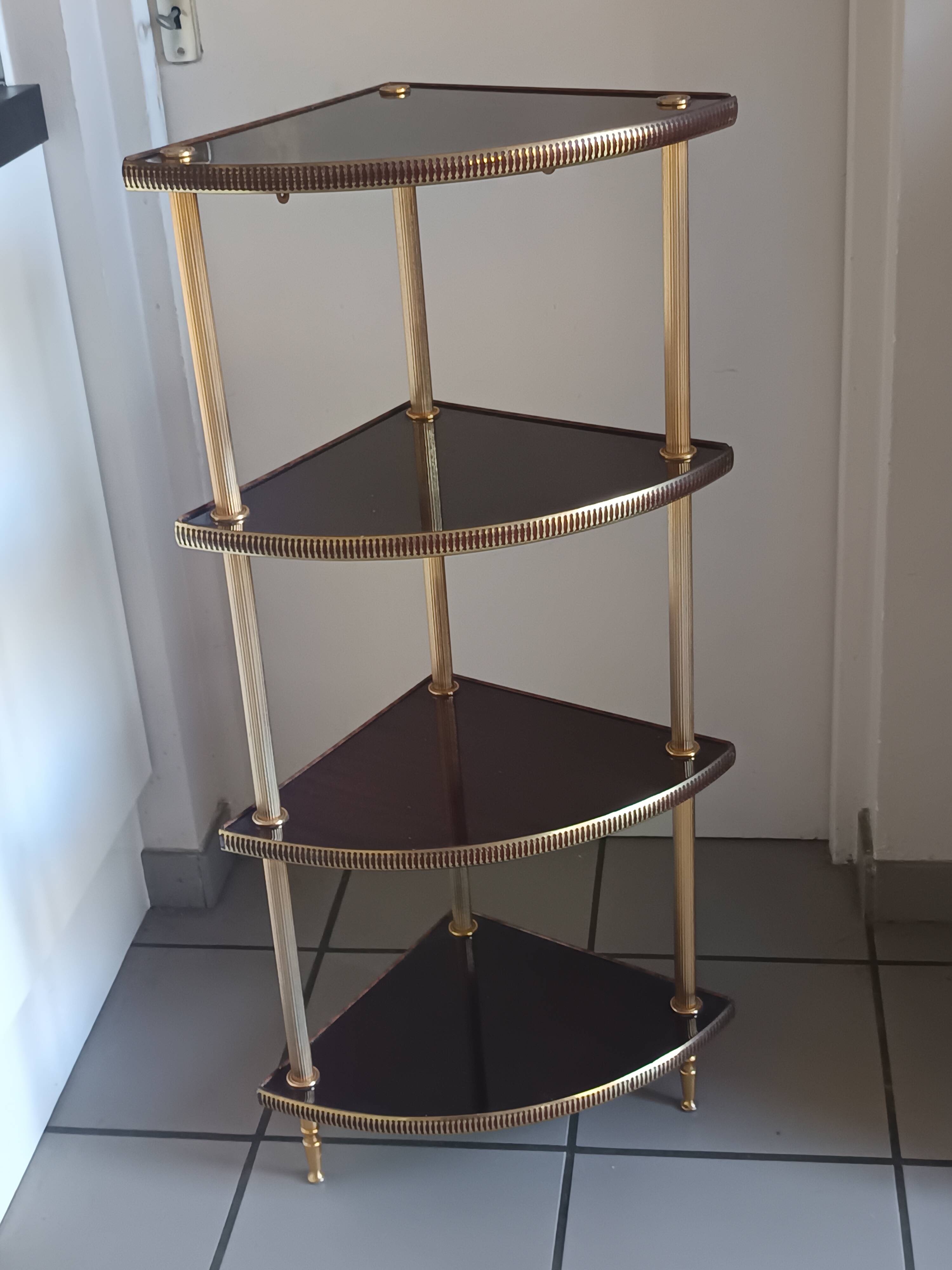 Étagère d’angle vintage 4 niveaux en bois et laiton