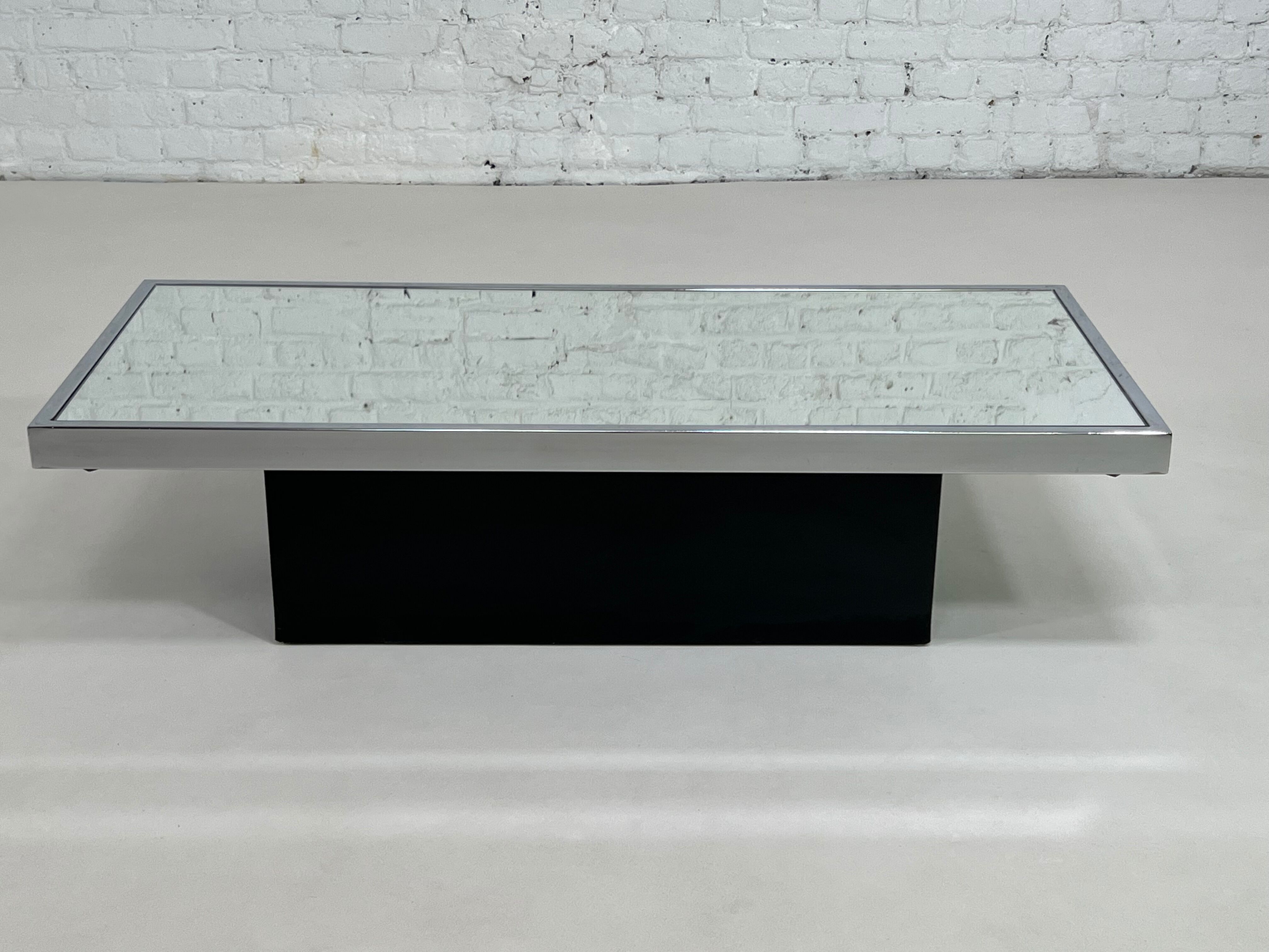 Trio of square and rectangular coffee tables 60s - 70s for Cidue