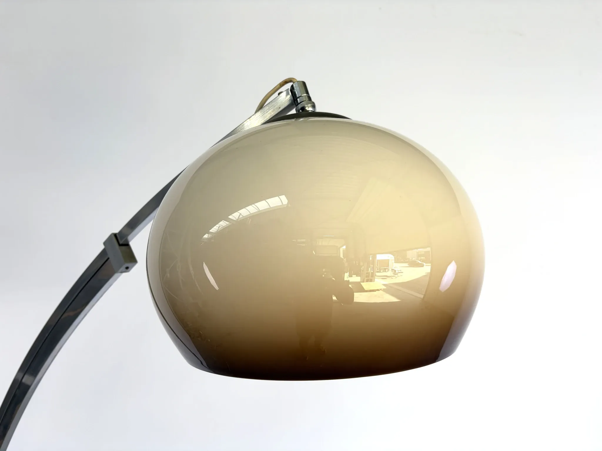 Grand lampadaire à arc extensible, années 1970