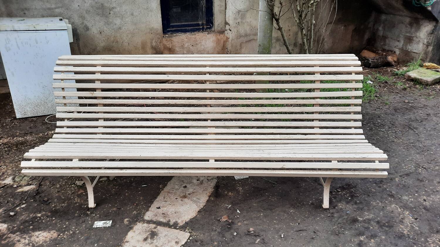 Garden bench