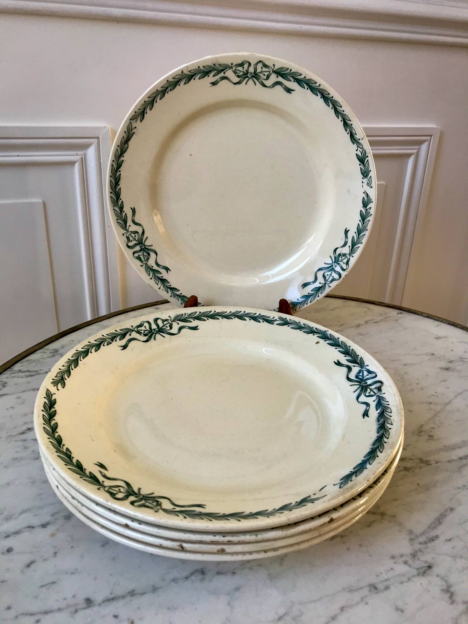 set of 5 large flat plates in Terre de Fer Longchamp model Belleville late 19th century