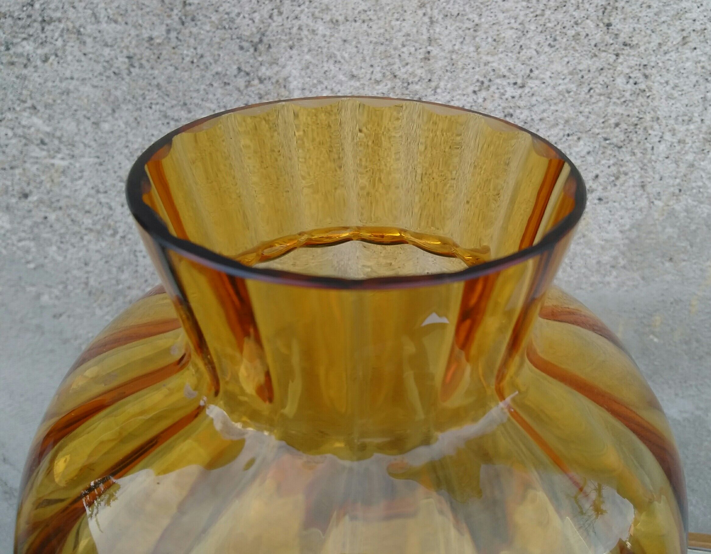 Vase art déco verre orangé