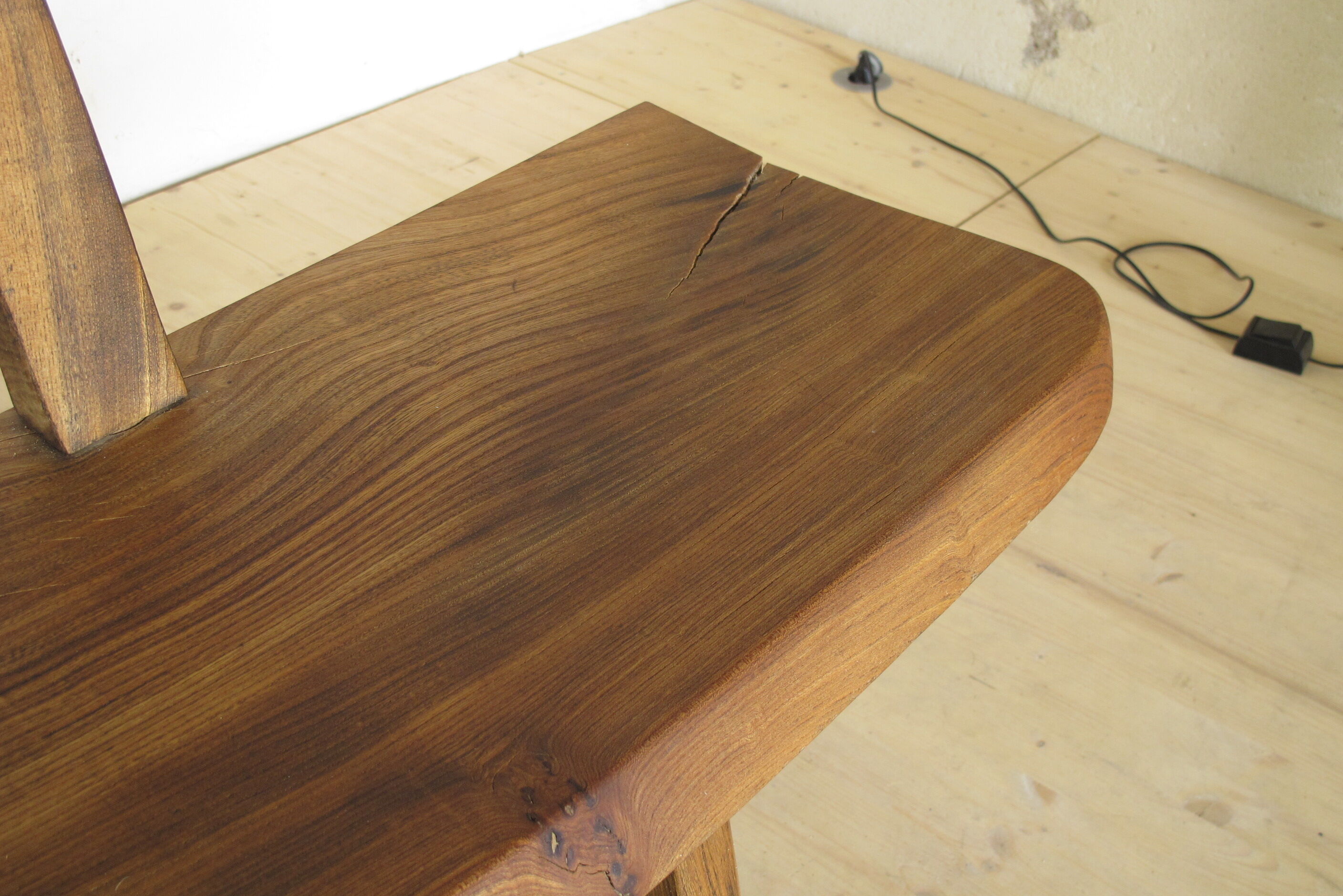 Oiled solid elm backrest bench