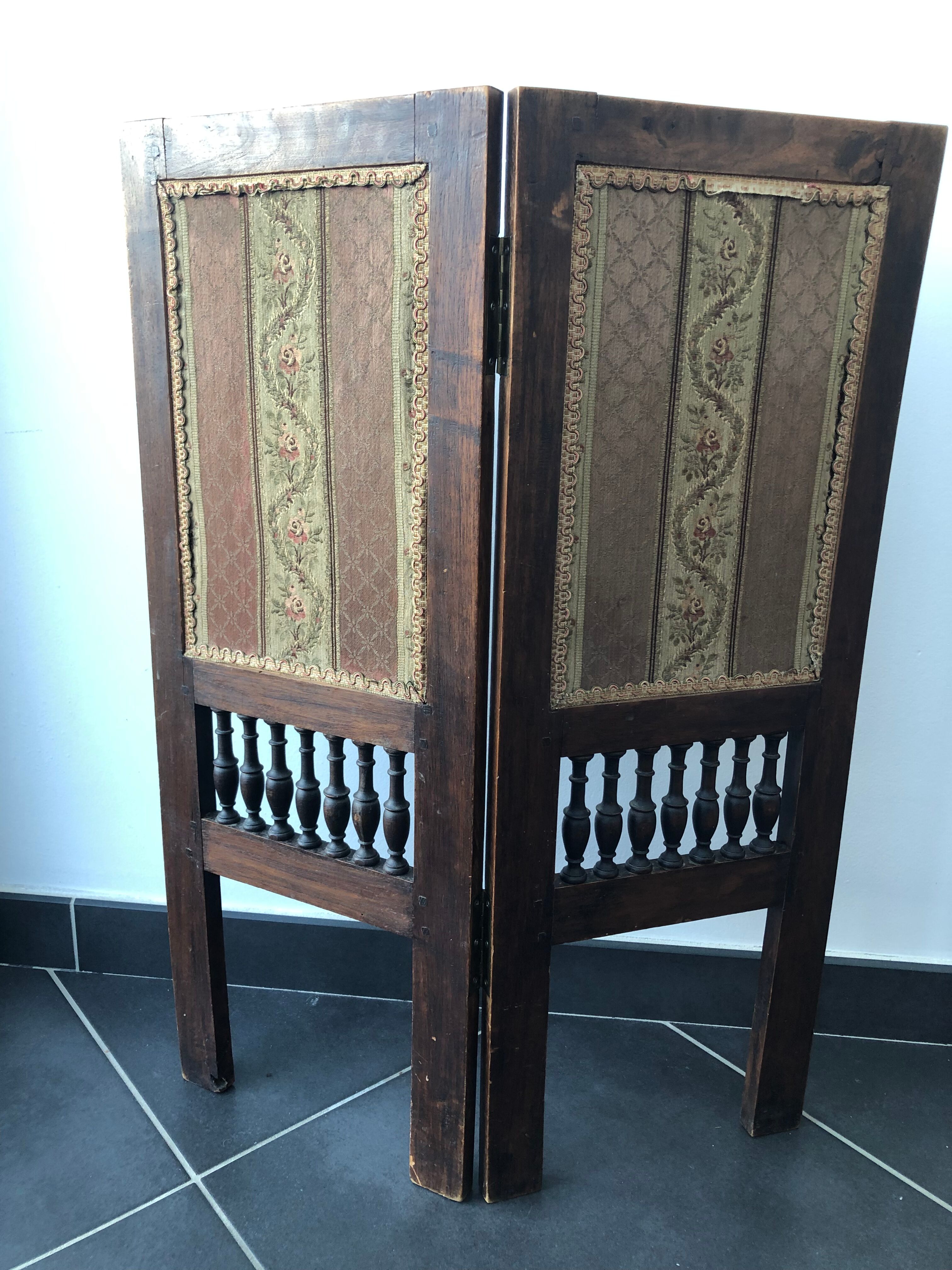 Wood and fabric screen