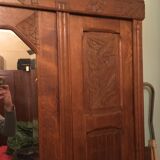 Vintage coat of arms with mirror