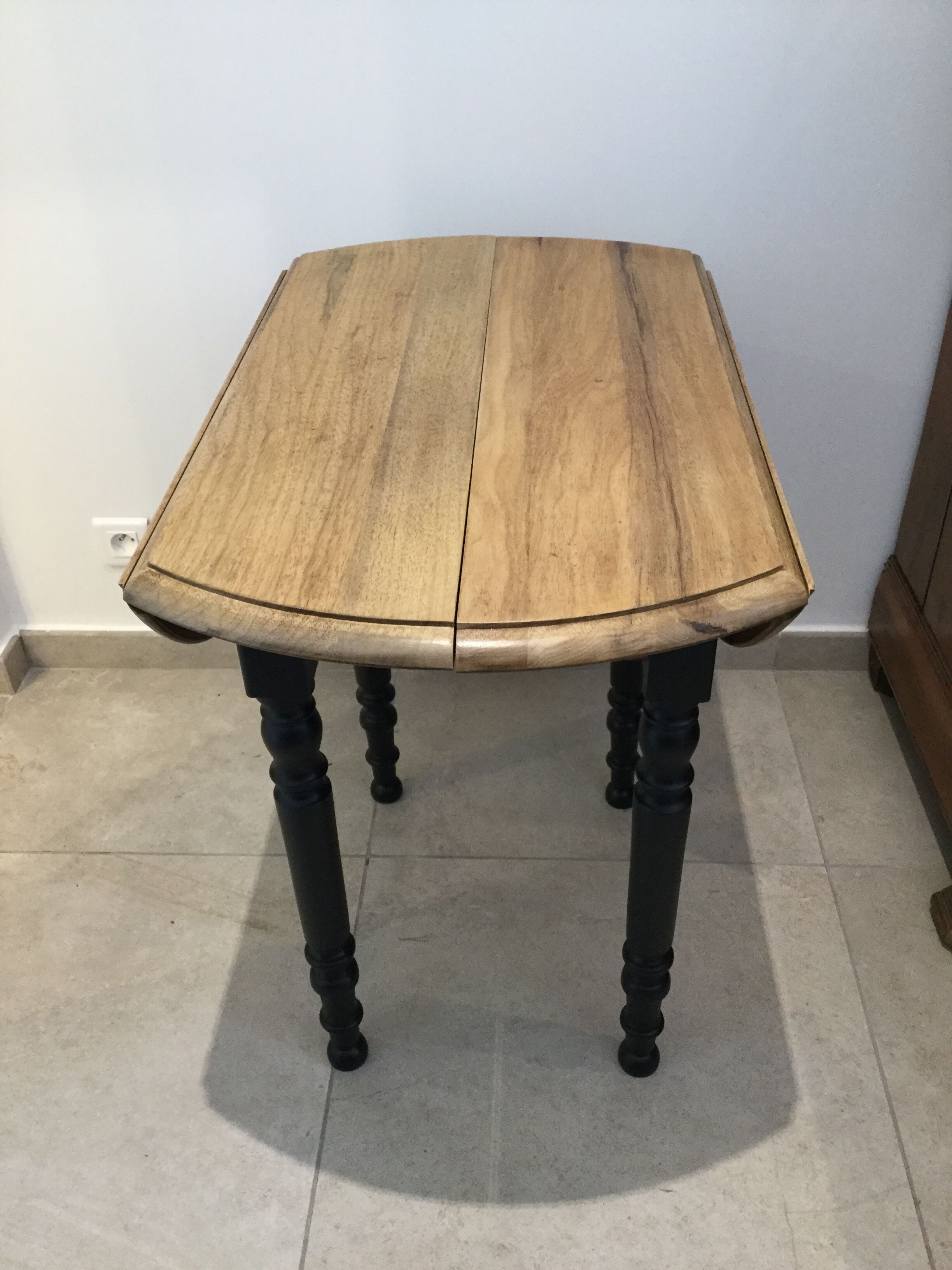 Round table wood diameter 81 cm