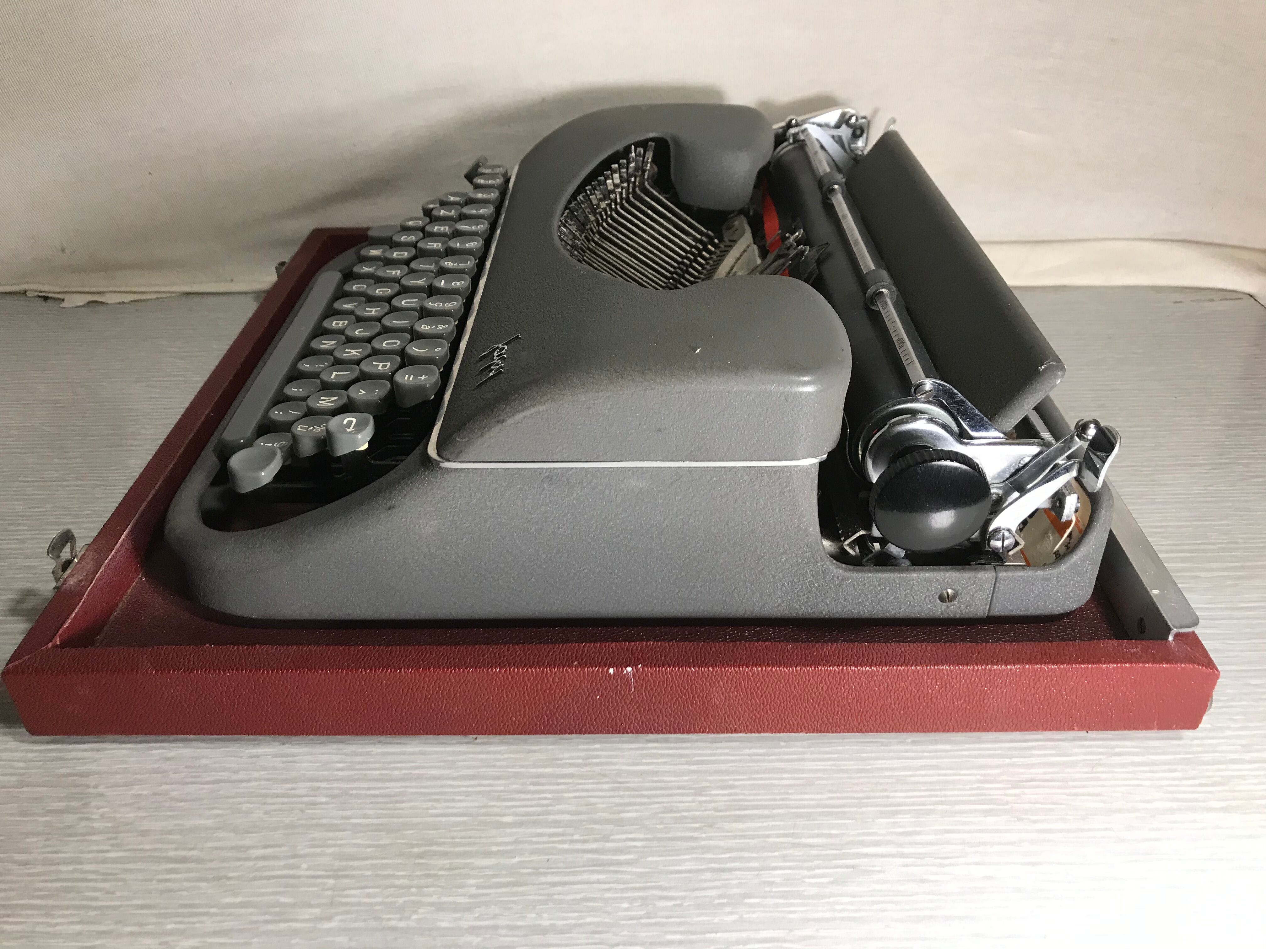 Old Japy typewriter metal grey 50's grey metal