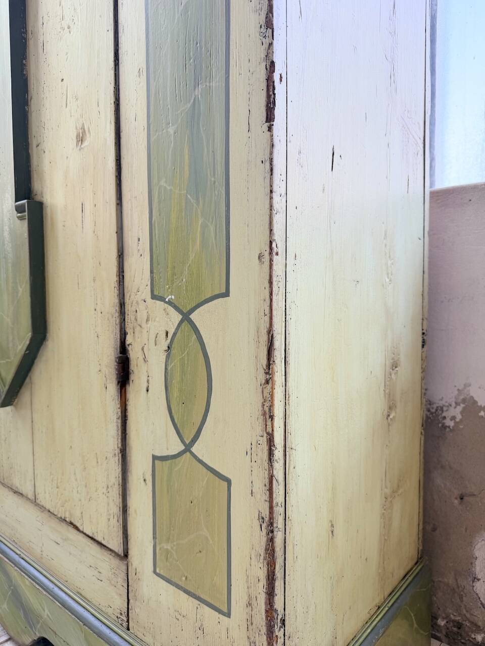 Armoire polychrome alsacienne 1800