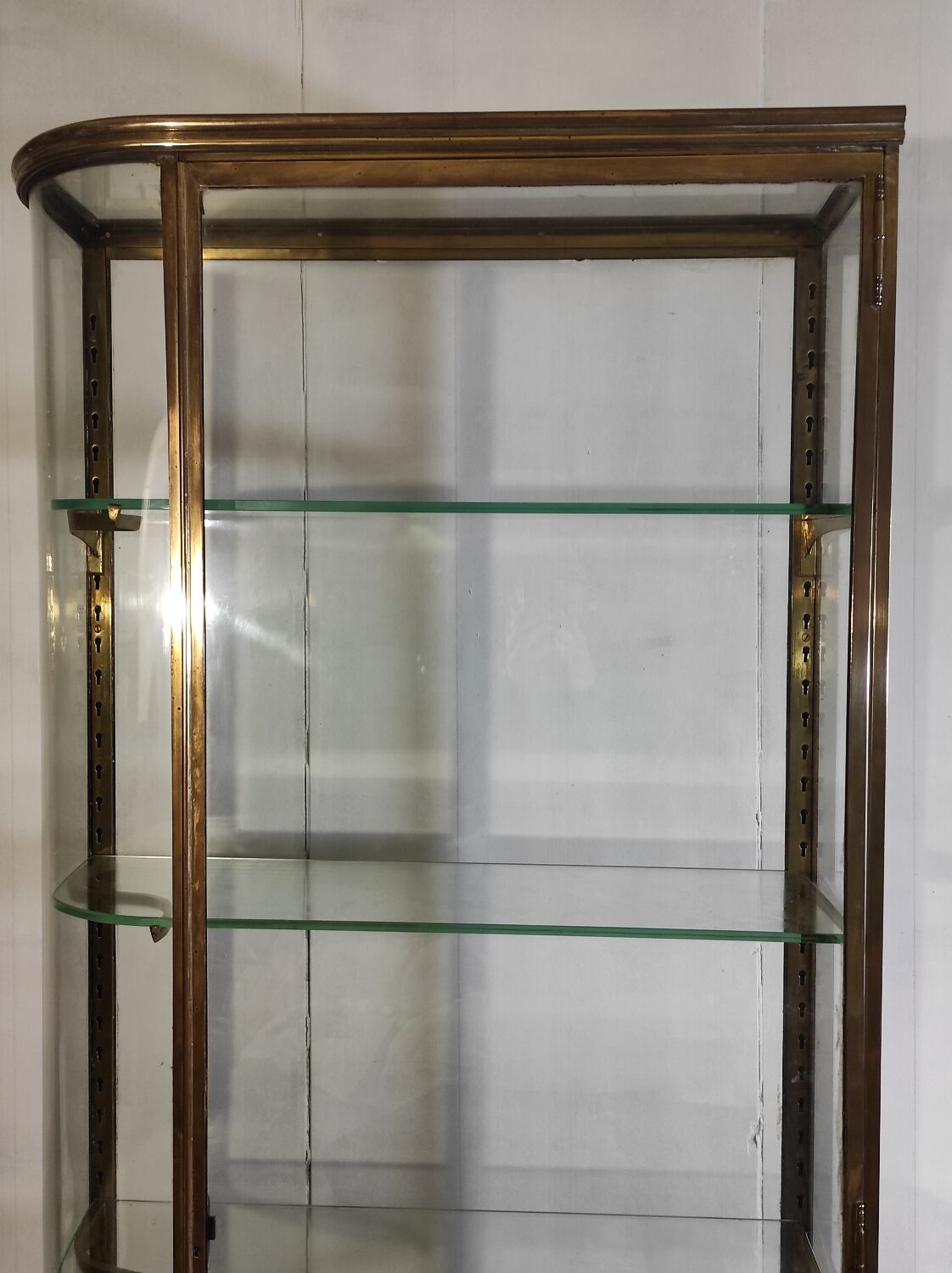 Jeweler's showcase in brass and glass - circa 1900