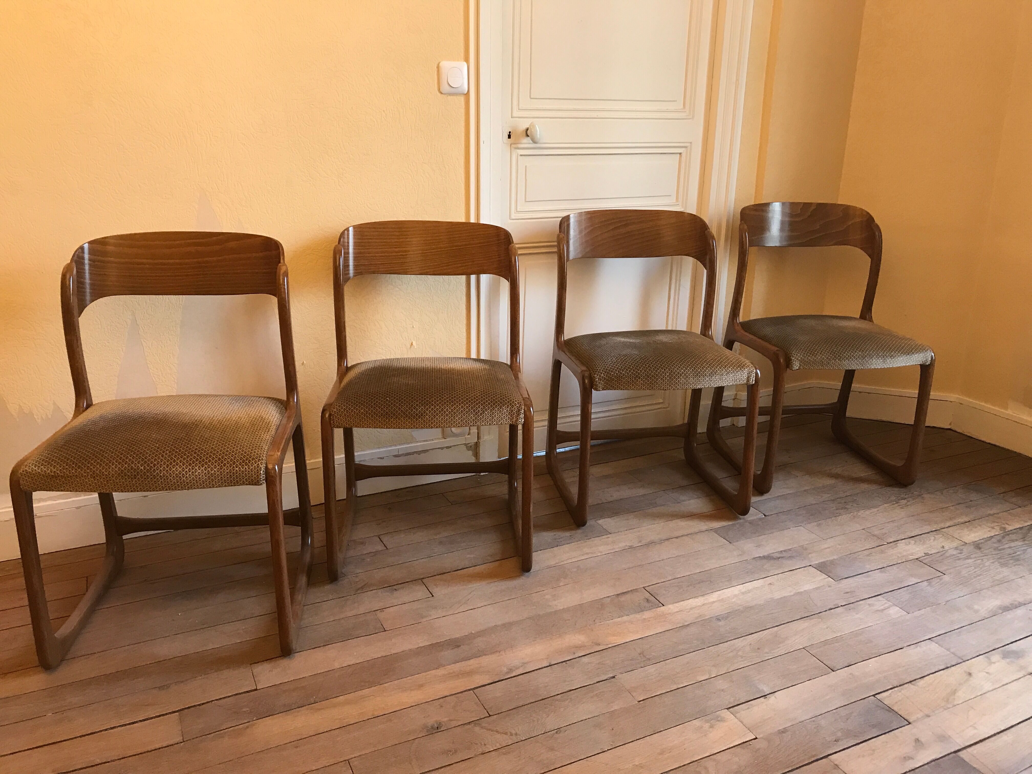 Baumann chairs