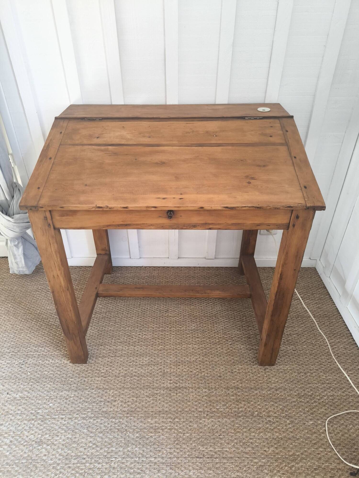 Master's secretary / school desk
