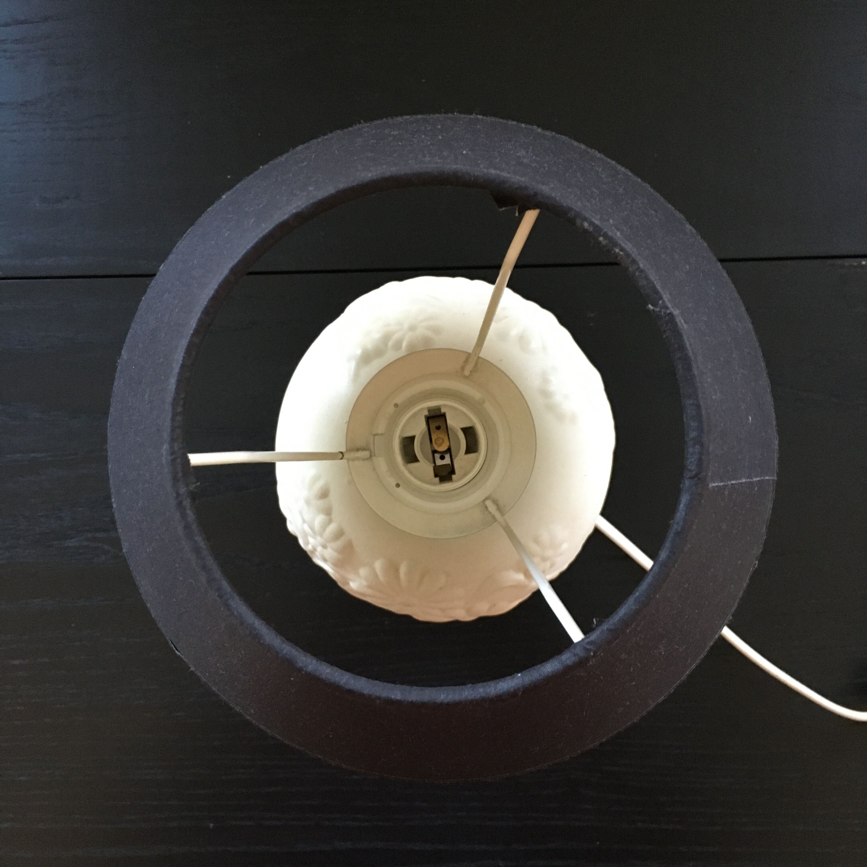 White floral decor lamp